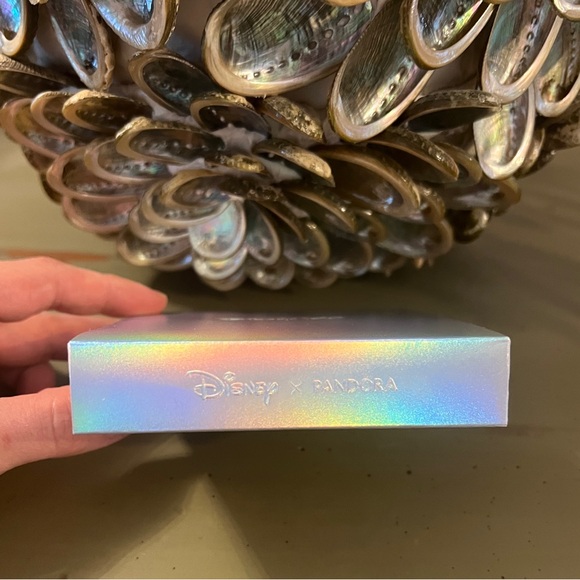 Disney 100 Limited Edition Pandora Gift Box - Picture 2 of 14
